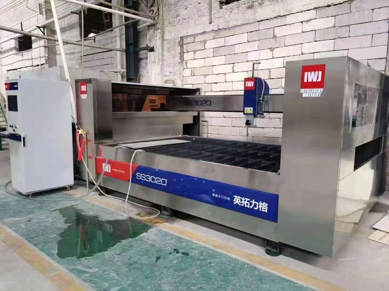 foshan nanhai ruixin glass co., ltd خط إنتاج المصنع