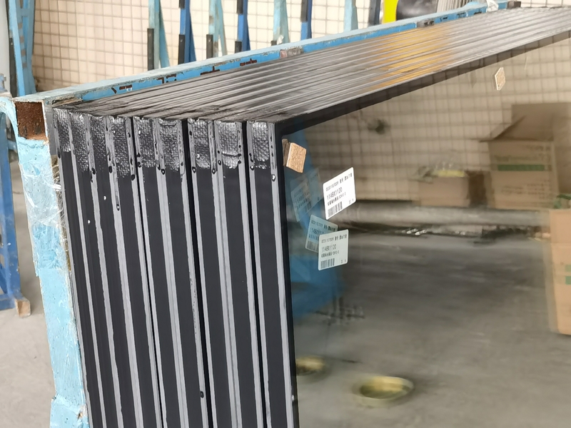 foshan nanhai ruixin glass co., ltd خط إنتاج المصنع